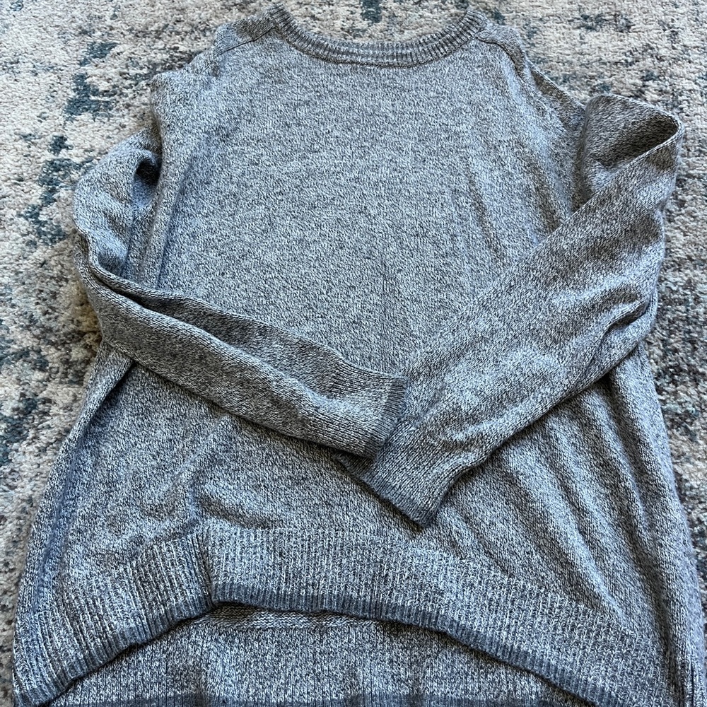 Barely worn mens sweater
